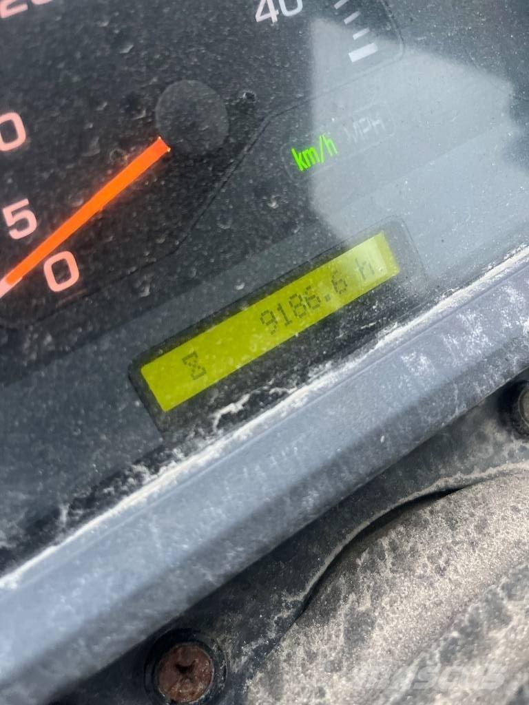 Komatsu WA 250 PZ-5 Kolesni nakladalci