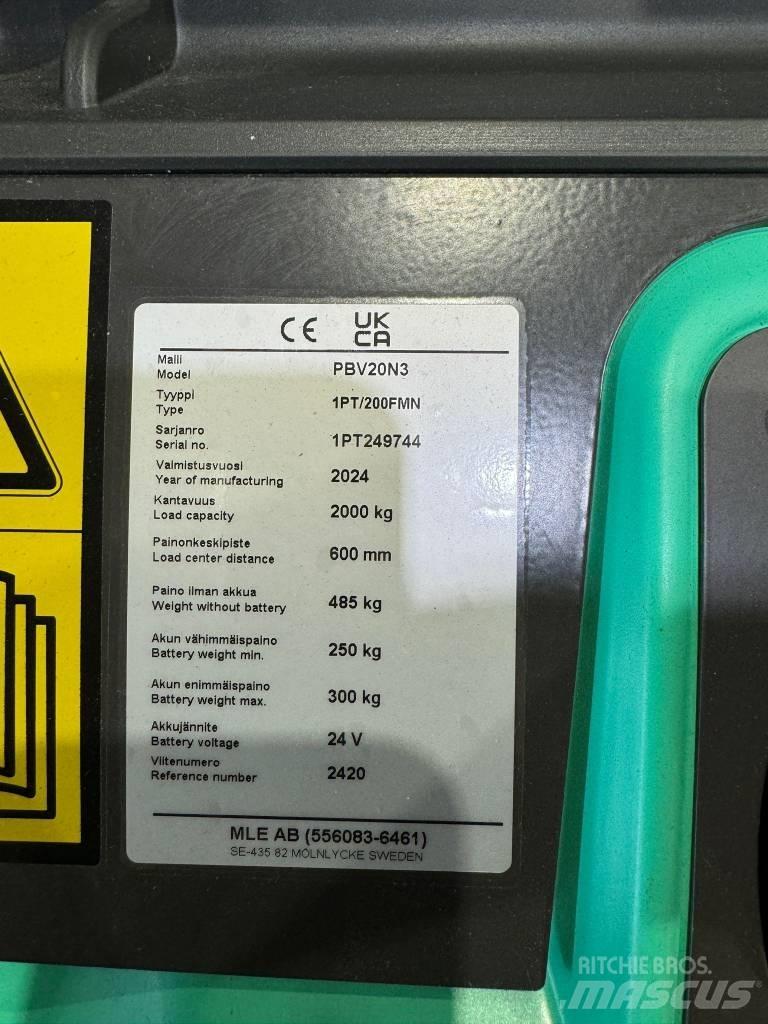 Mitsubishi PBV20N2 Električni nizko dvižni viličar s stojiščem