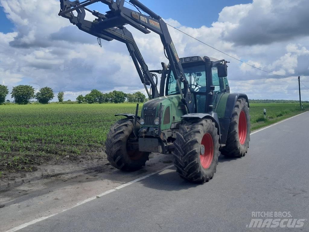 Fendt 712 Vario Traktorji