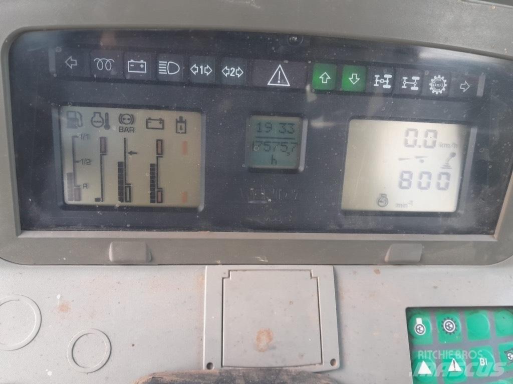 Fendt 712 Vario Traktorji