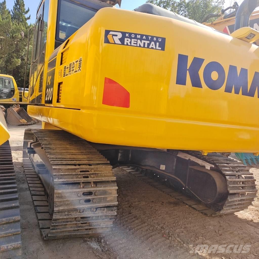 Komatsu PC 200 Bagri goseničarji