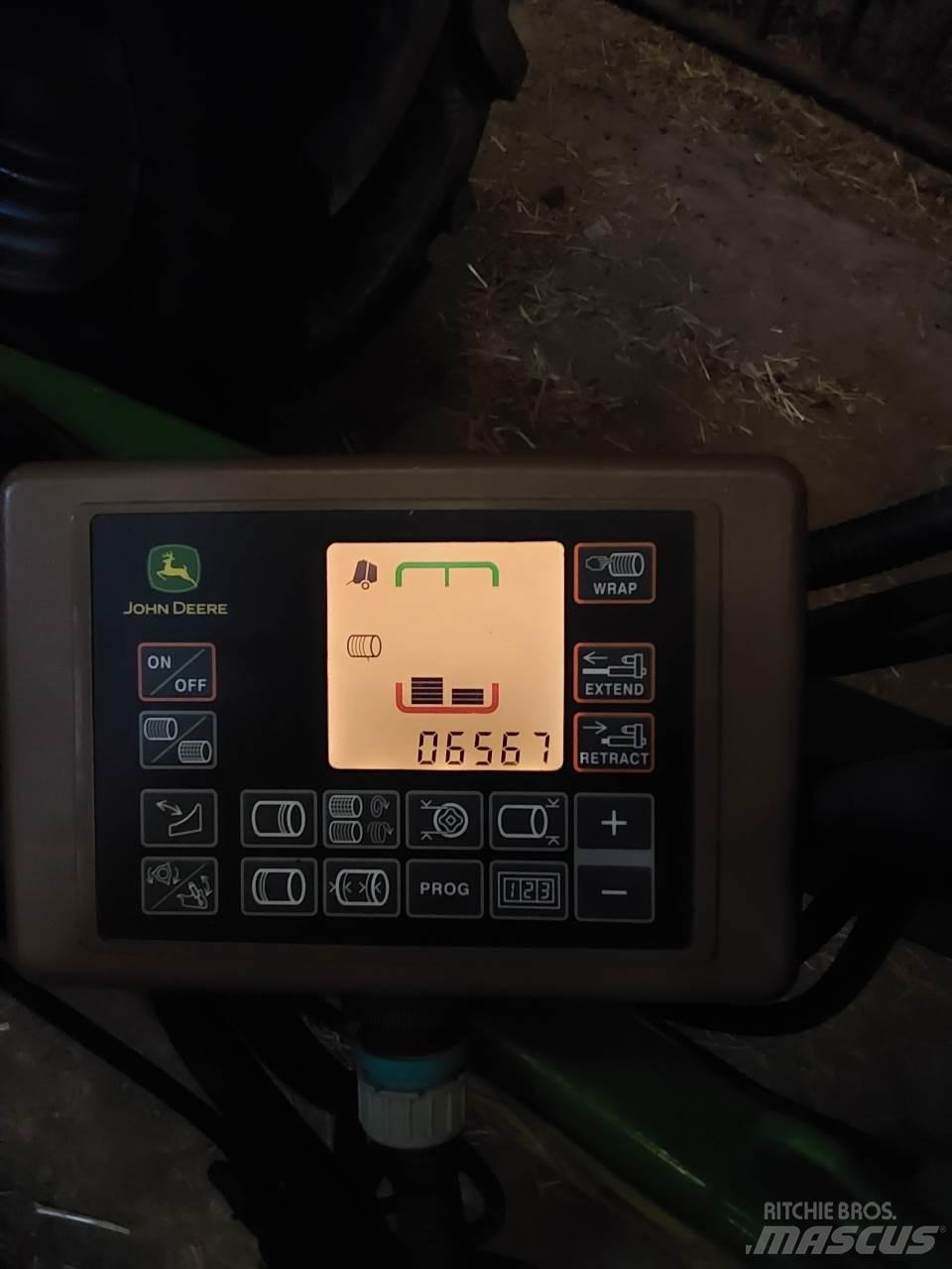 John Deere V 451 M Balirke (okrogle bale)