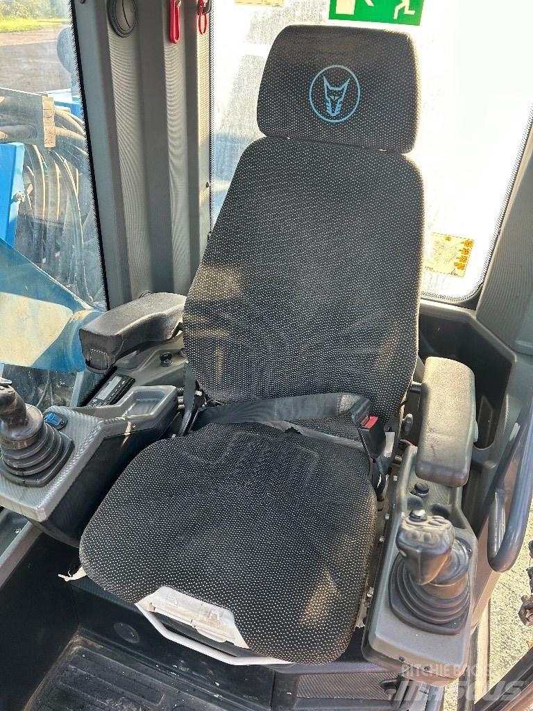 Fuchs MHL 320 T4F Bagri za prekladanje primarnih/sekundarnih surovin