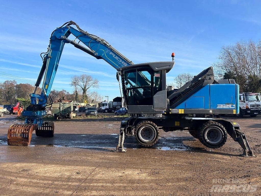 Fuchs MHL 320 T4F Bagri za prekladanje primarnih/sekundarnih surovin