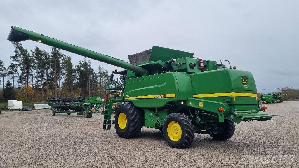 John Deere T670i Kombajni