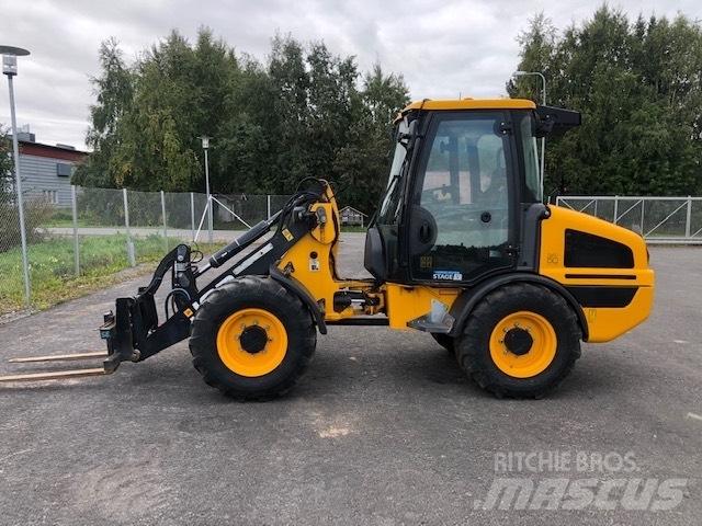 JCB 407 Kolesni nakladalci