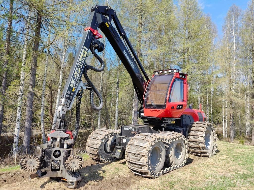 Komatsu 901 Harvesterji