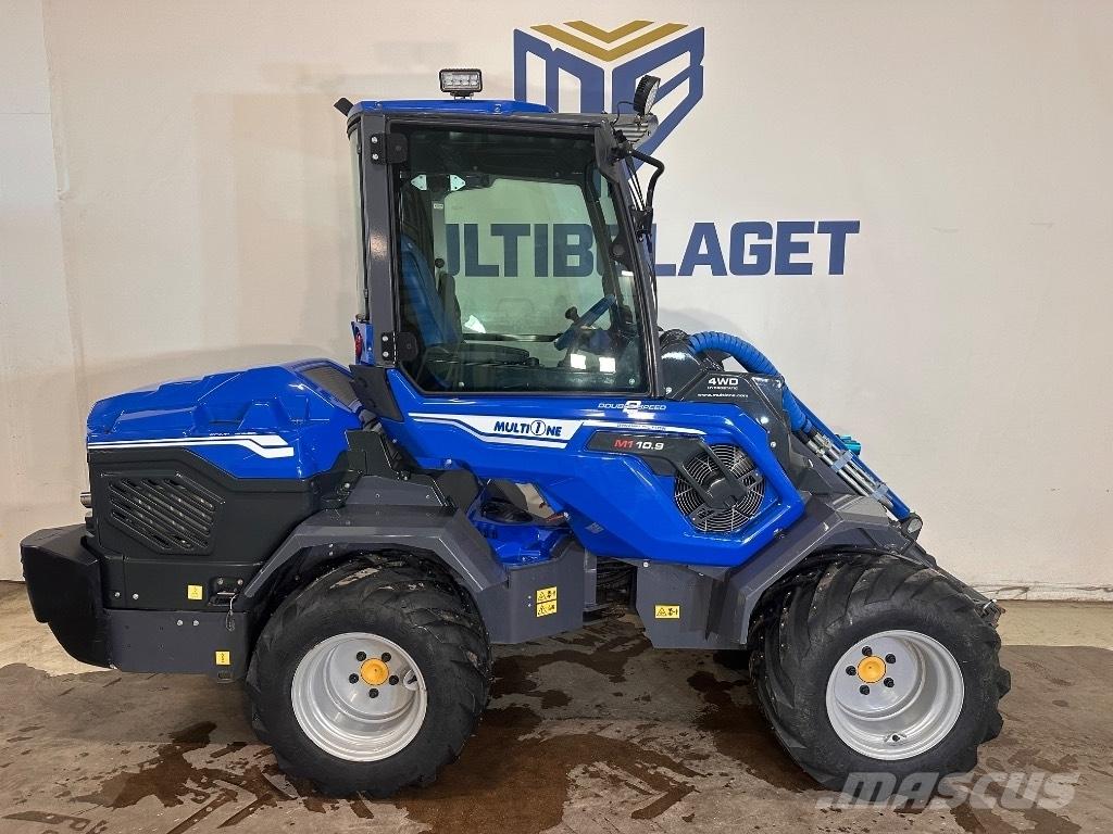 Multione 10.9 Skid steer mini nakladalci