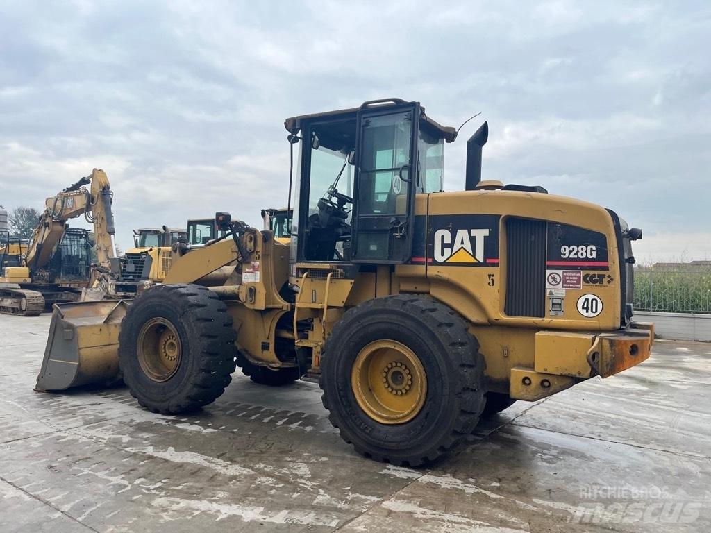 CAT 928 G Kolesni nakladalci