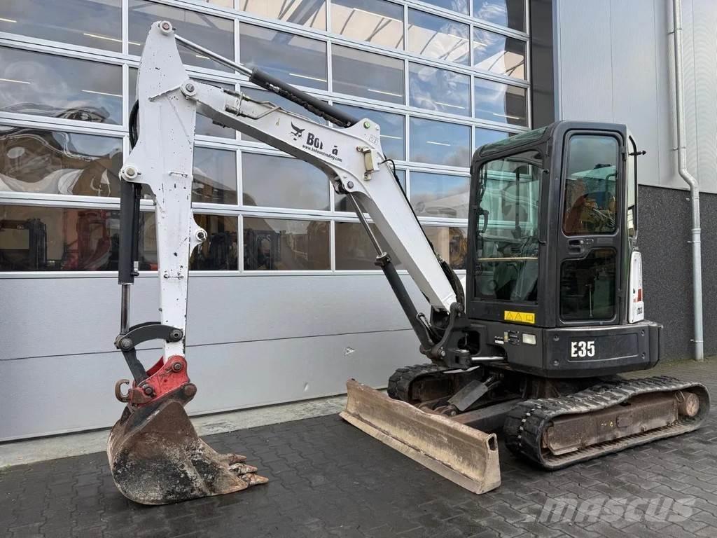 Bobcat E35 Mini bagri <7t