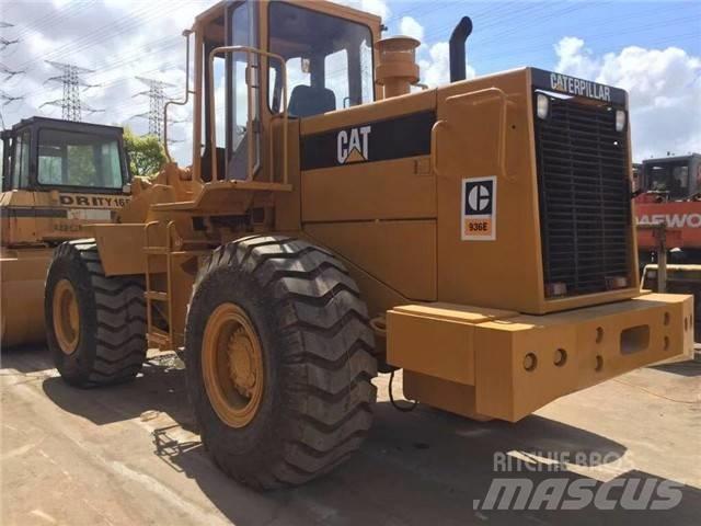 CAT 936 E Kolesni nakladalci