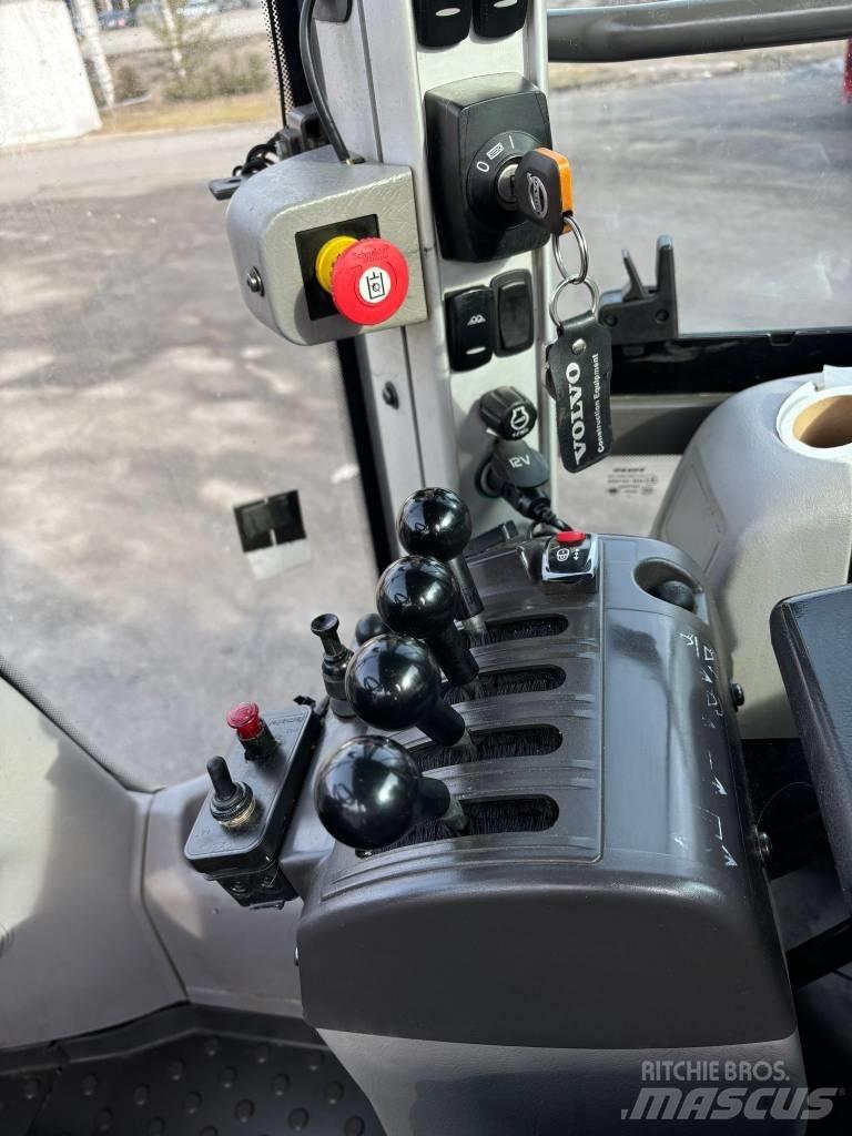 Volvo L 90 H Kolesni nakladalci