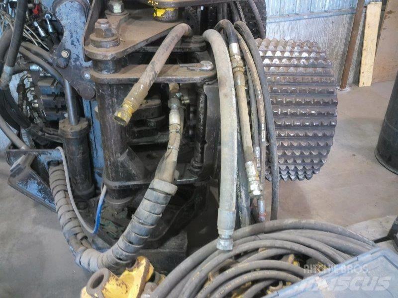Kobelco SK 290 LC Bagri goseničarji