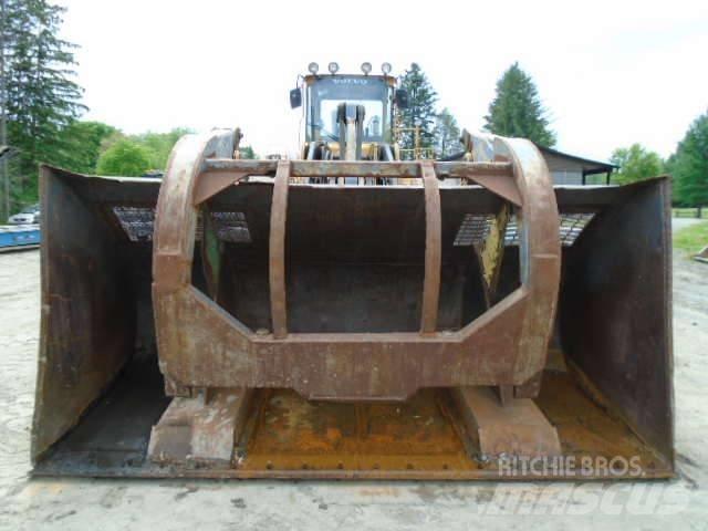 Volvo L 180 C Kolesni nakladalci