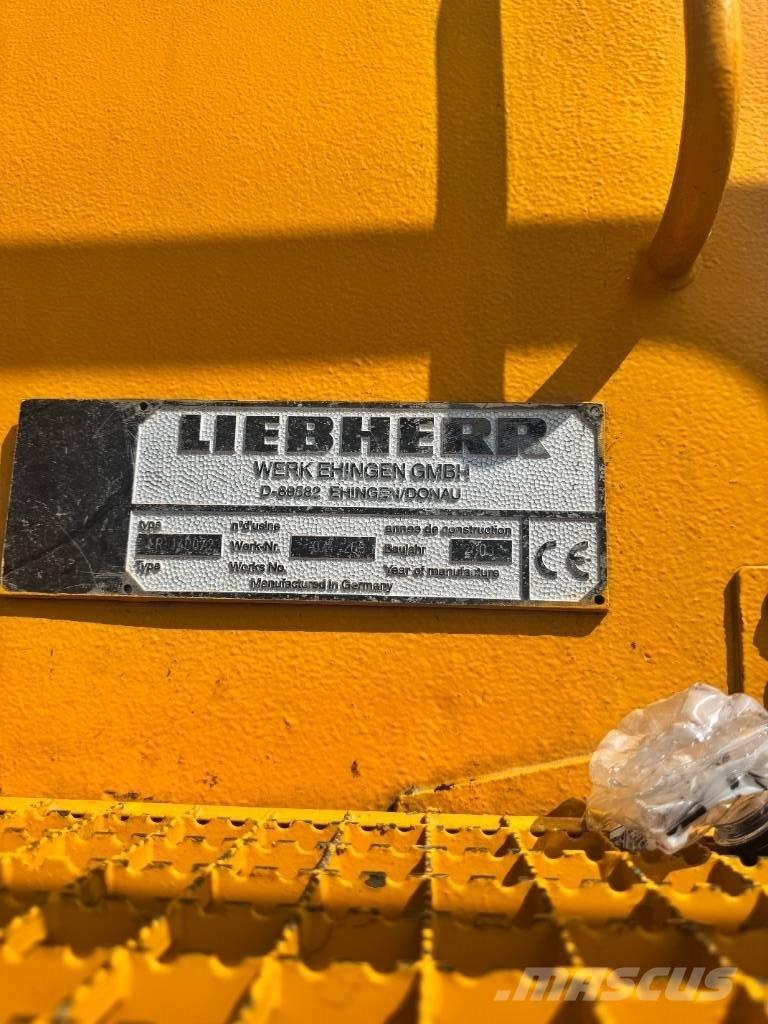 Liebherr LR 1400-2 Dvigala na gosenicah
