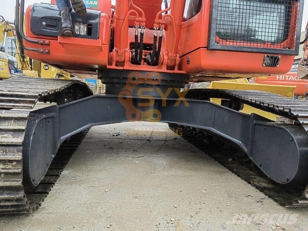 Doosan DX 225 LC Bagri goseničarji