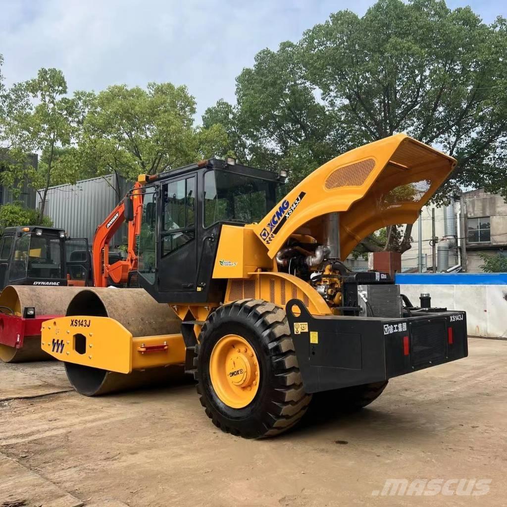 XCMG XS 143 J Enojni valjarji