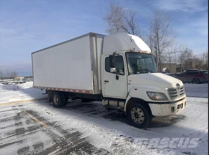 Hino 185 Tovornjaki zabojniki