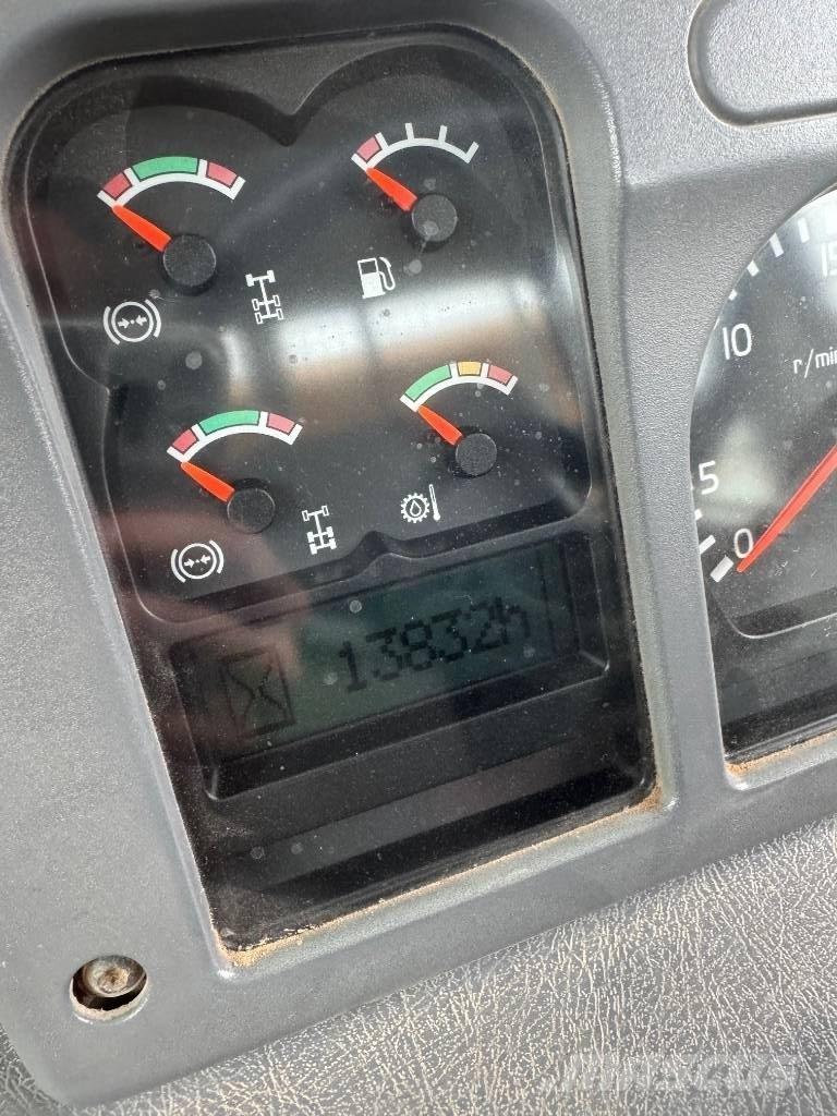 Volvo A 40 D Zglobni demperji