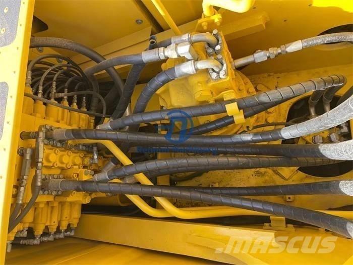 Komatsu PC 220-8 Bagri goseničarji