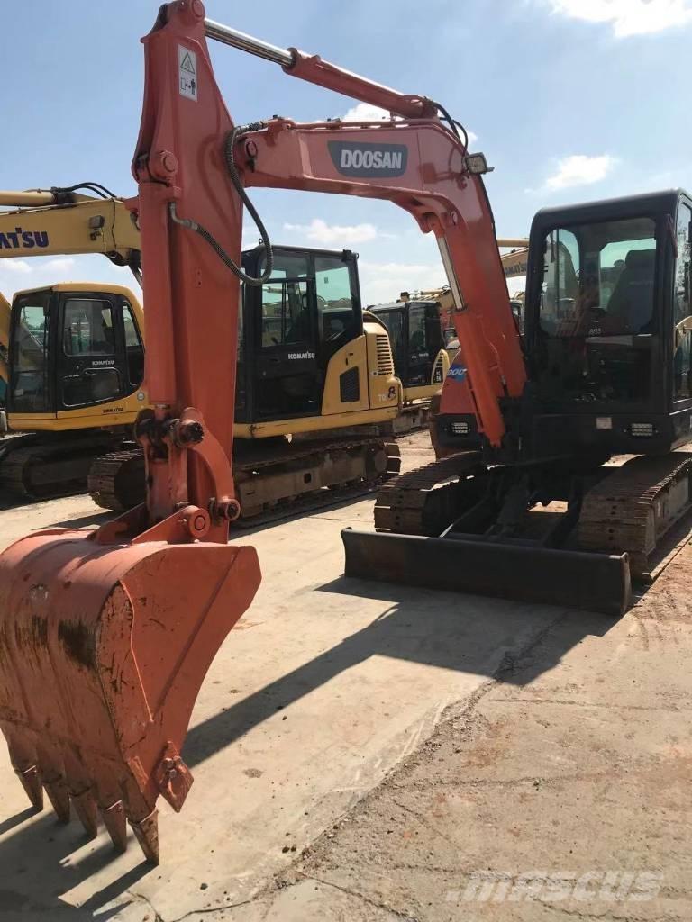 Doosan dx60 Bagri goseničarji