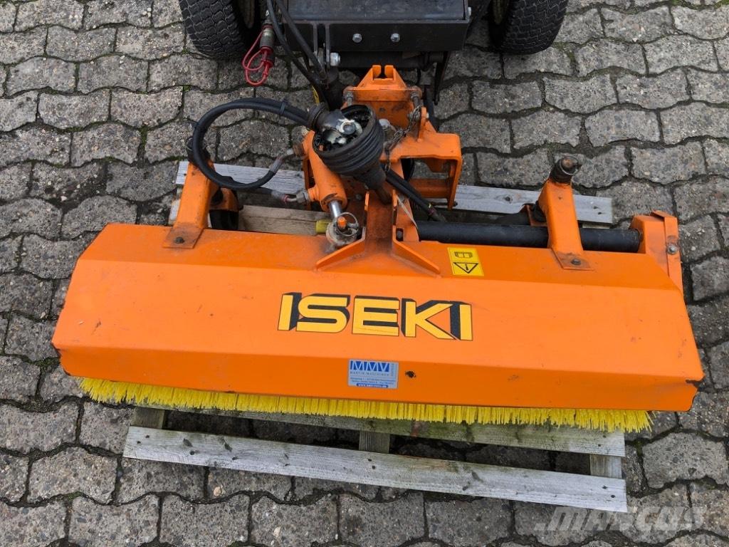 Iseki KL 110 Cestni pometači