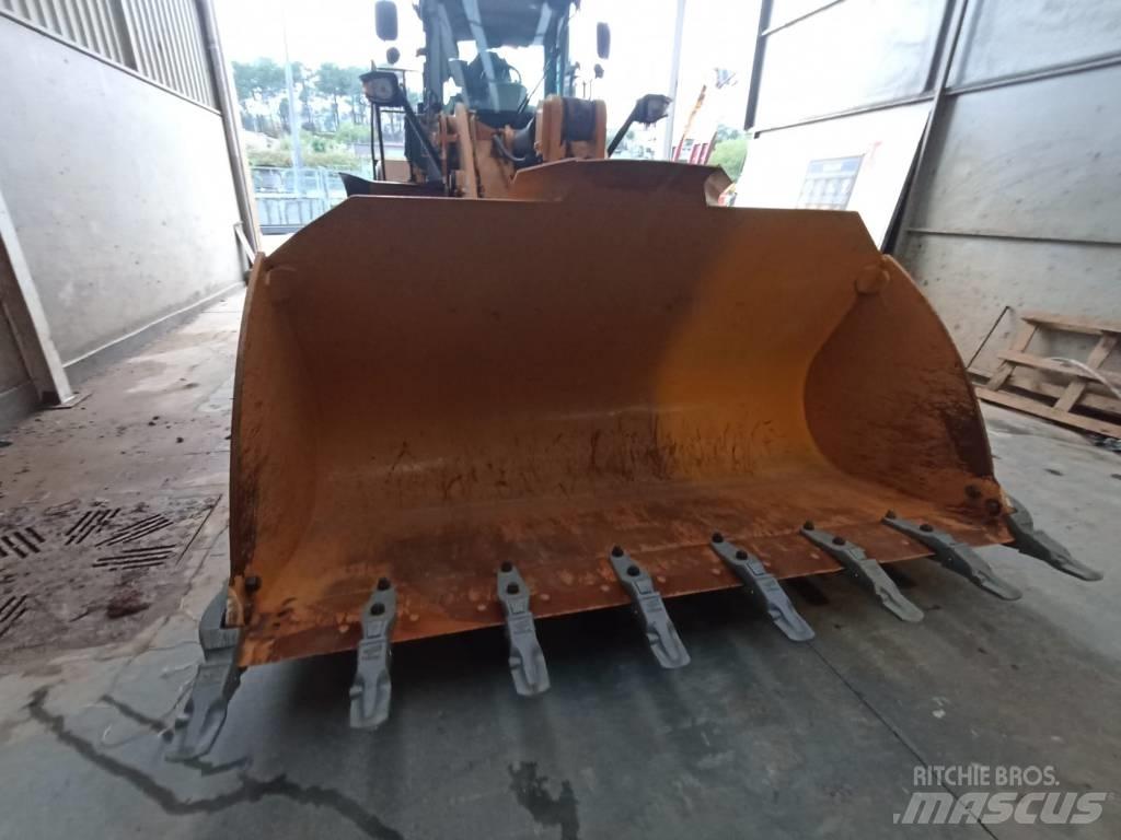 CAT 950 K Kolesni nakladalci