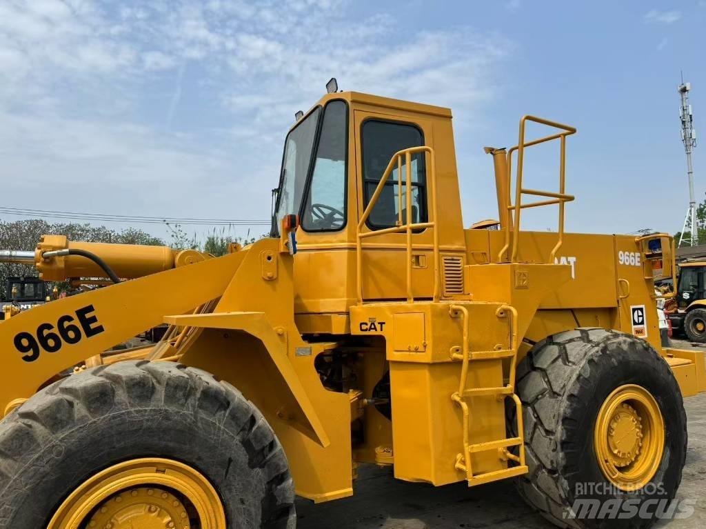 CAT 950E Kolesni nakladalci