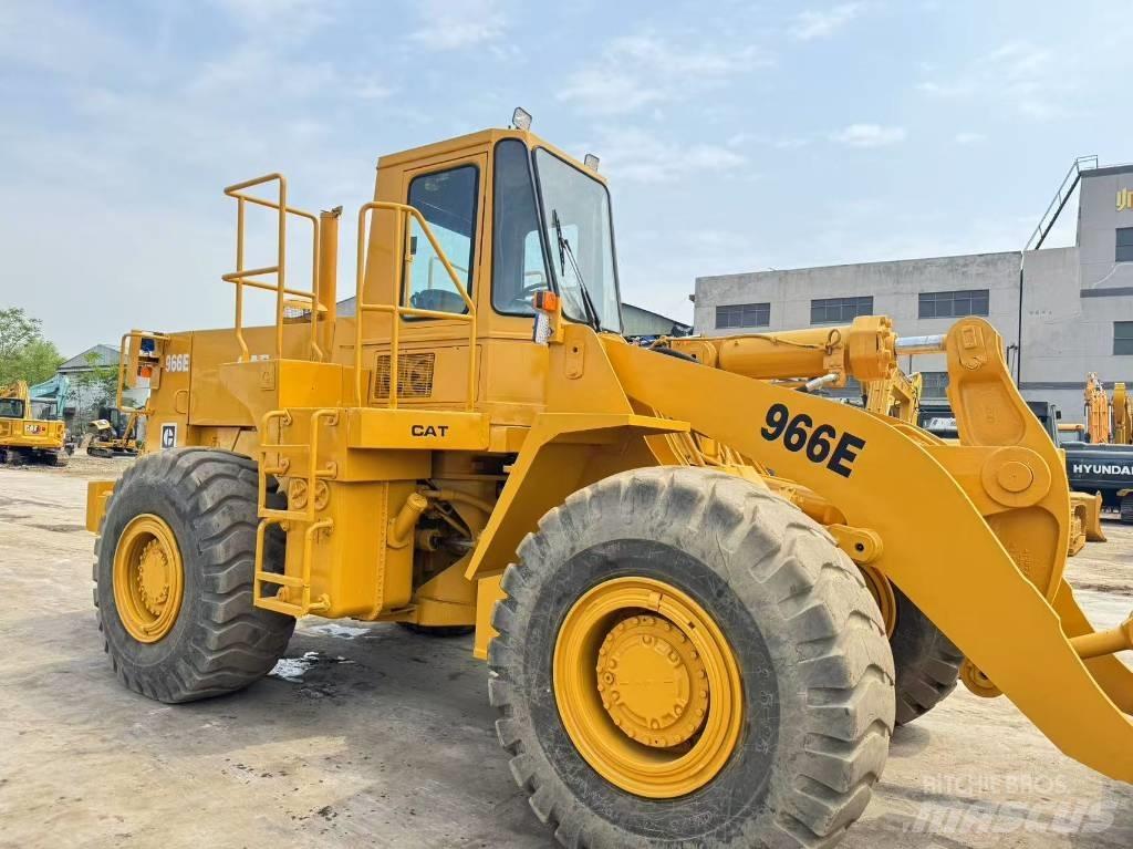 CAT 950E Kolesni nakladalci
