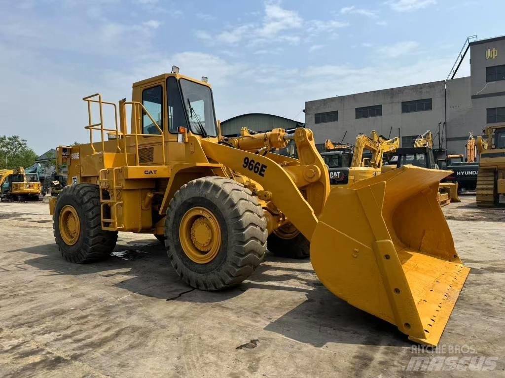 CAT 950E Kolesni nakladalci