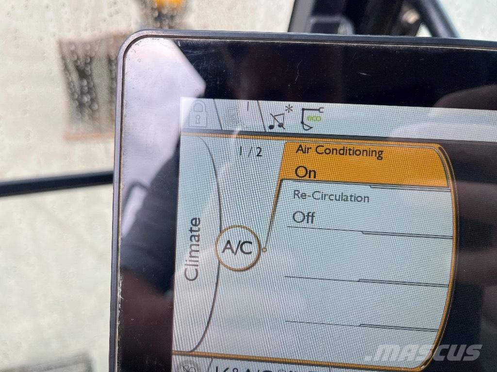 JCB 140X LC Bagri goseničarji