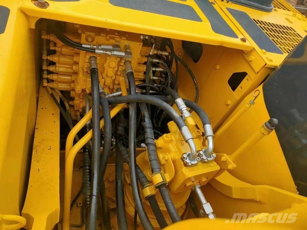 Komatsu PC 220-7 Bagri goseničarji