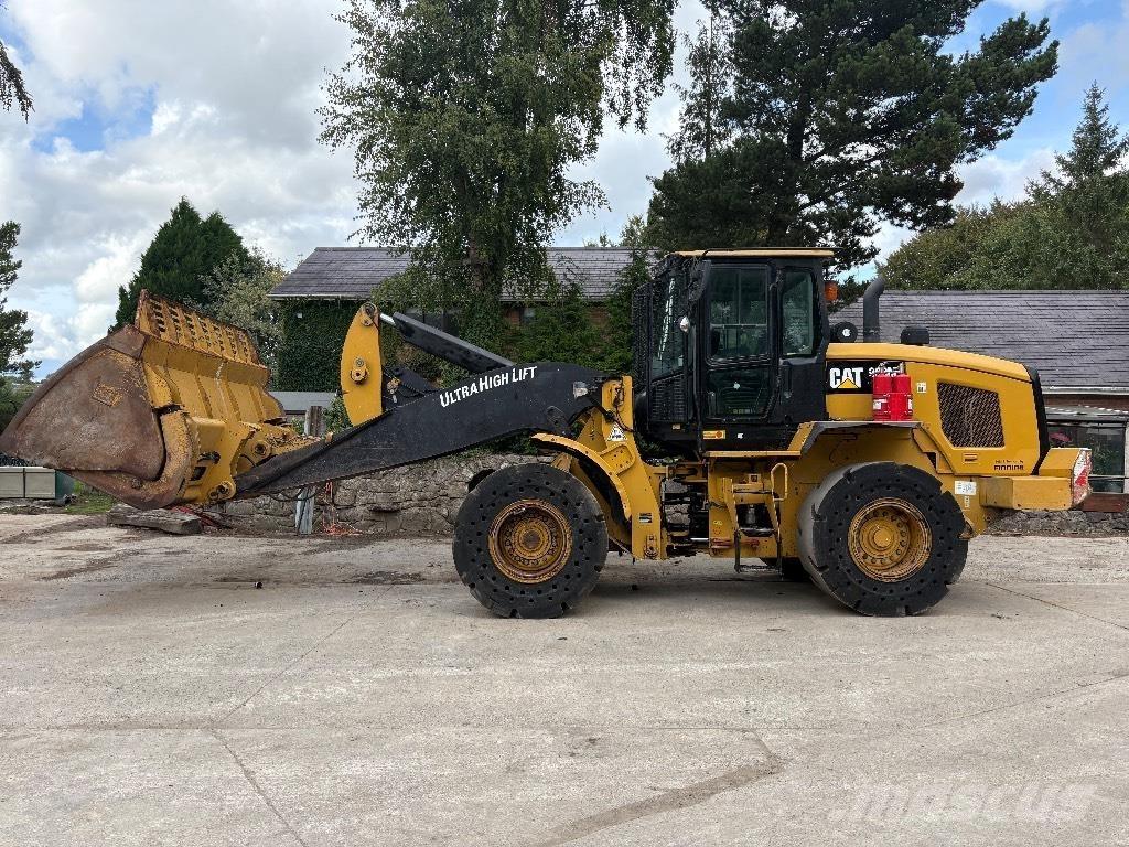 CAT 938 M Kolesni nakladalci