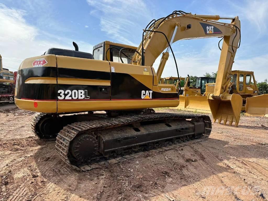 CAT 320 B Bagri goseničarji