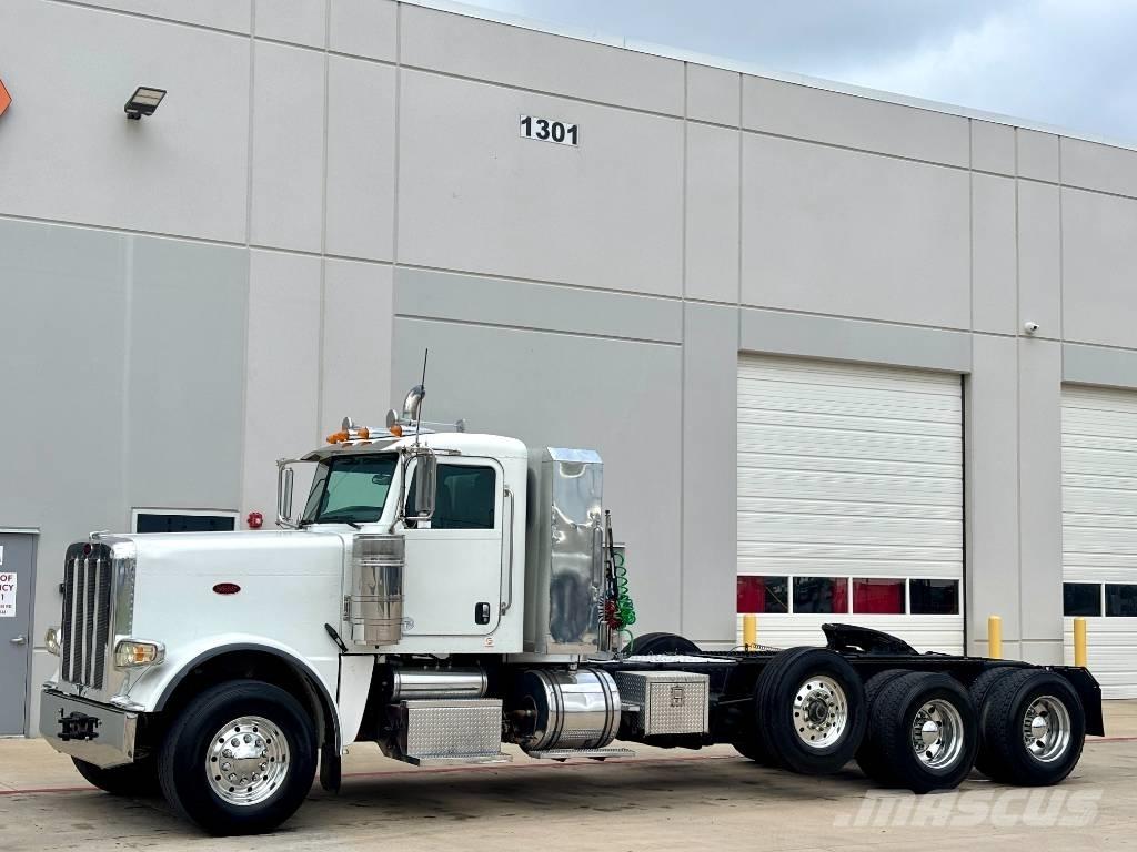 Peterbilt 388 Vlačilci