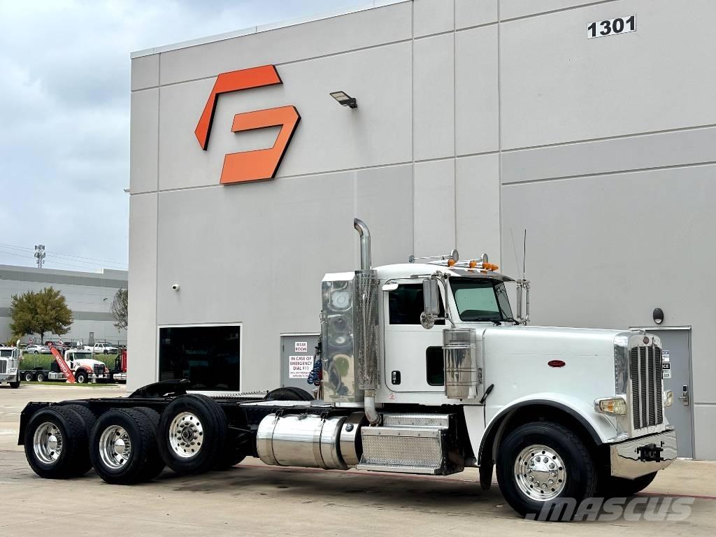 Peterbilt 388 Vlačilci