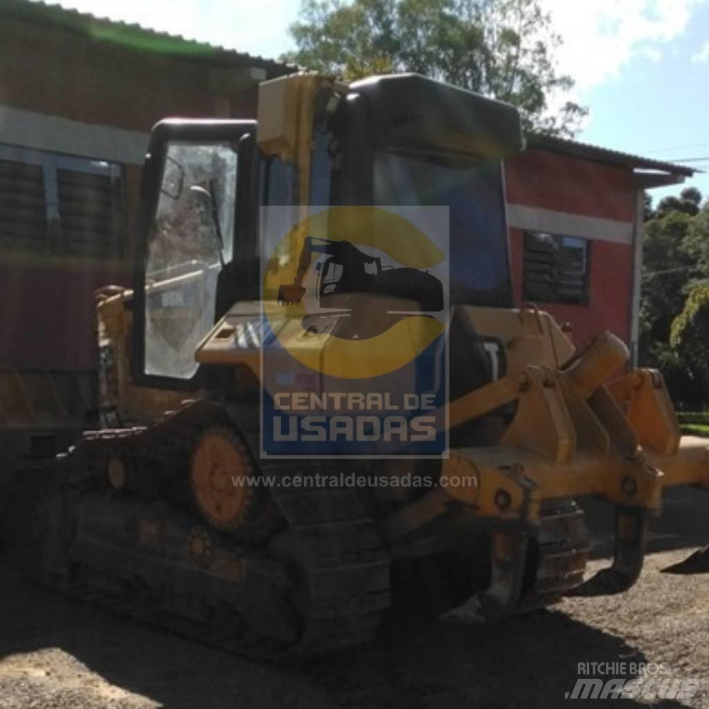 CAT D 6 N XL Buldožerji goseničarji