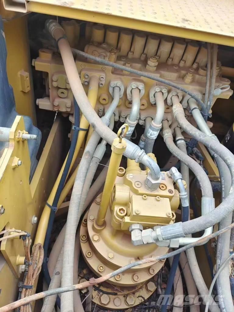 CAT 320 GC Bagri goseničarji