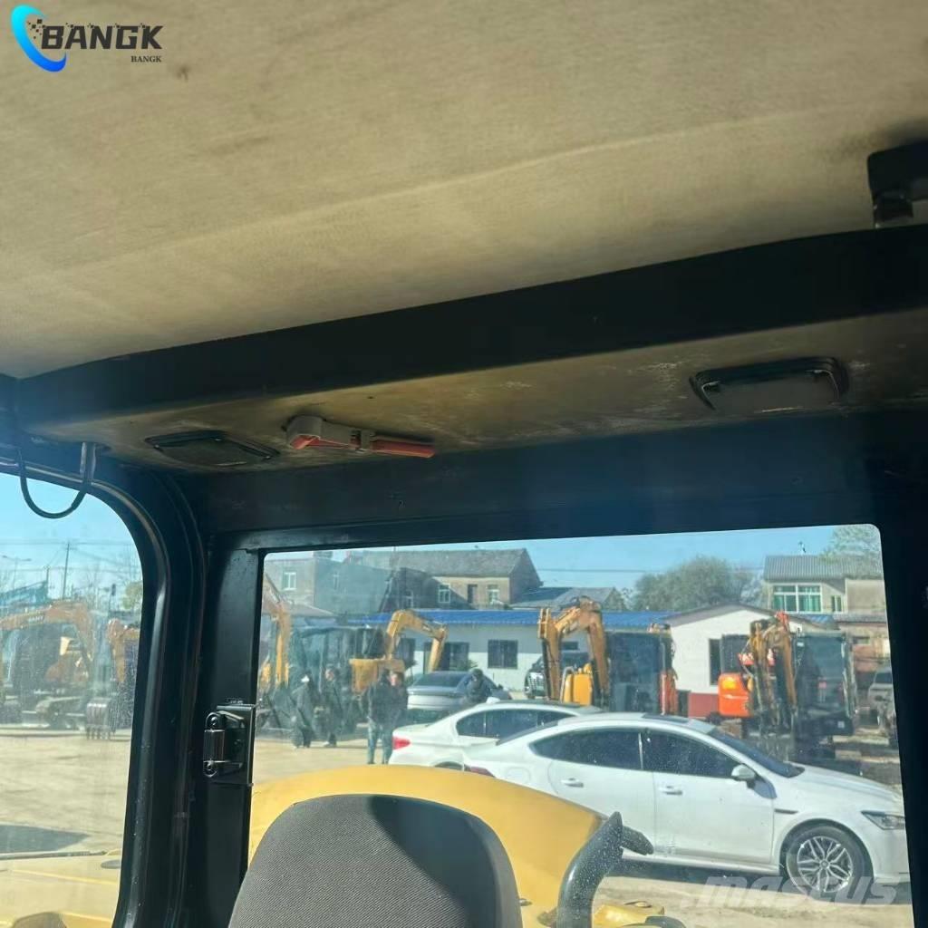 CAT 307E2 Bagri goseničarji