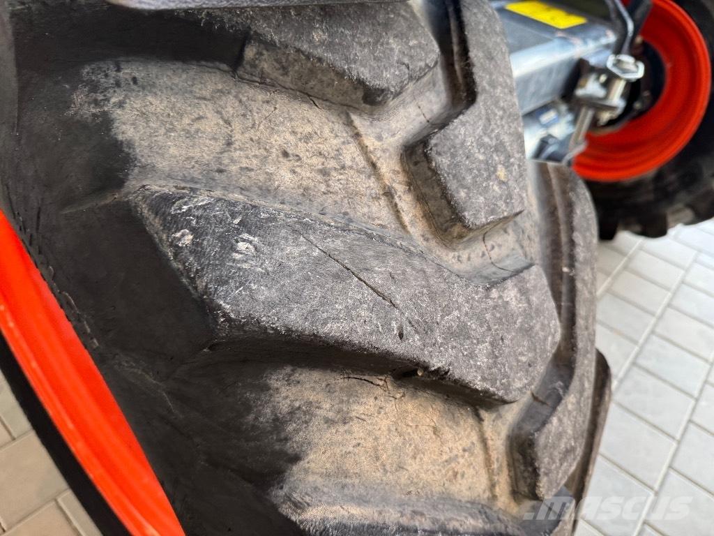 Bobcat TL 470 HF Kmetijski teleskopski nakladalci