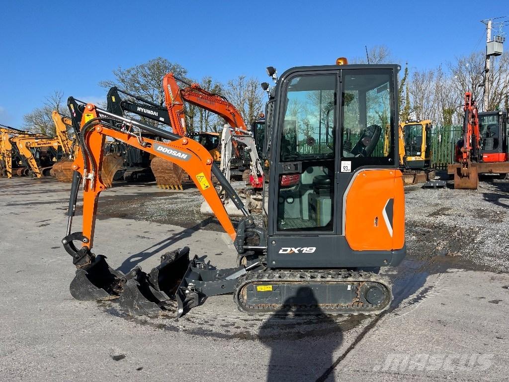 Doosan DX 19 Mini bagri <7t