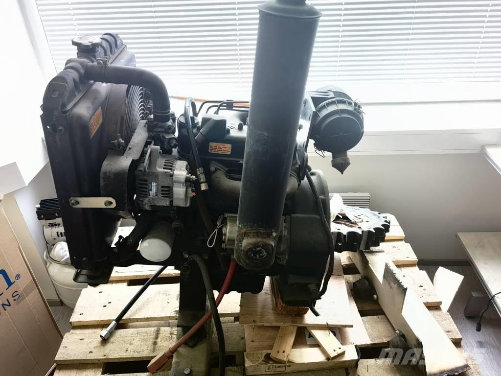 Kubota D905, D902 Motorji