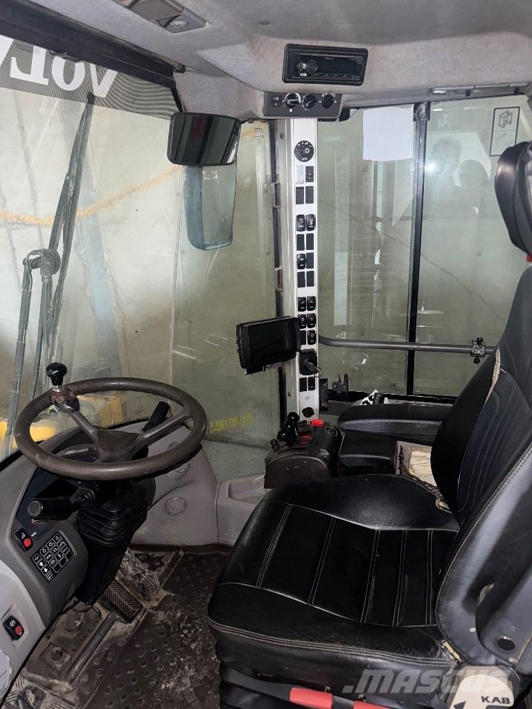 Volvo L110F Kolesni nakladalci