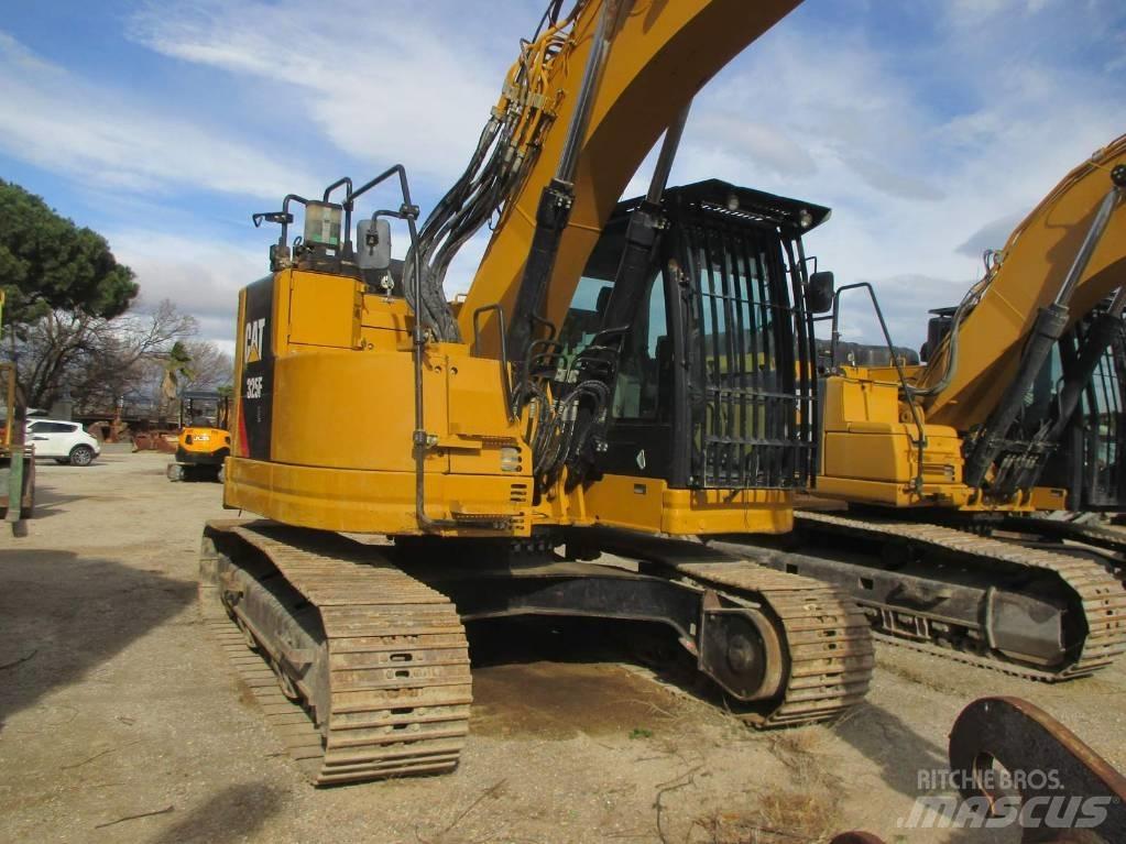CAT 325 F LCR Bagri goseničarji