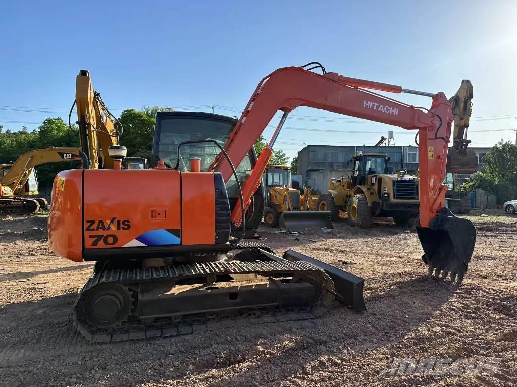 Hitachi ZX 70 Midi bagri 7t – 12t