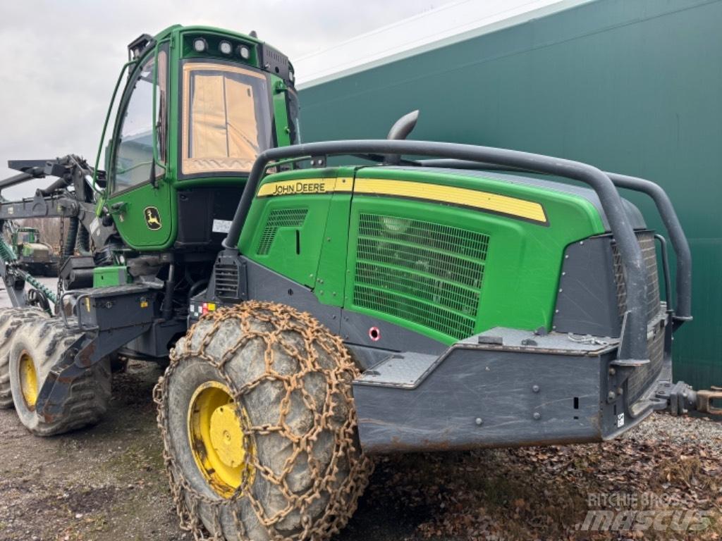 John Deere 1070G Harvesterji