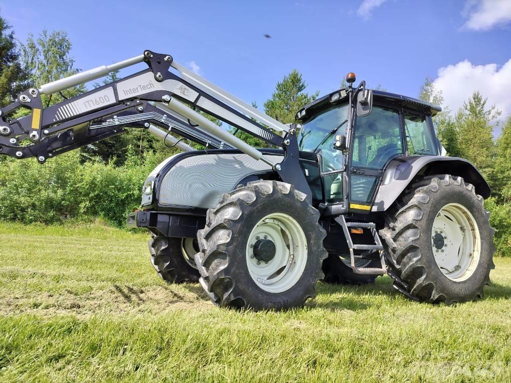 Valtra T120 Hitech Traktorji