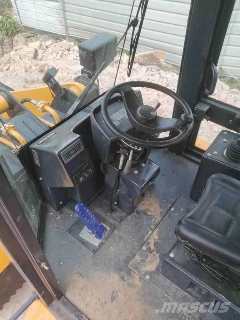 LiuGong 835 H Kolesni nakladalci
