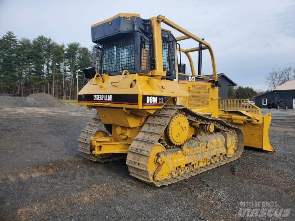 CAT D 6 M XL Buldožerji goseničarji