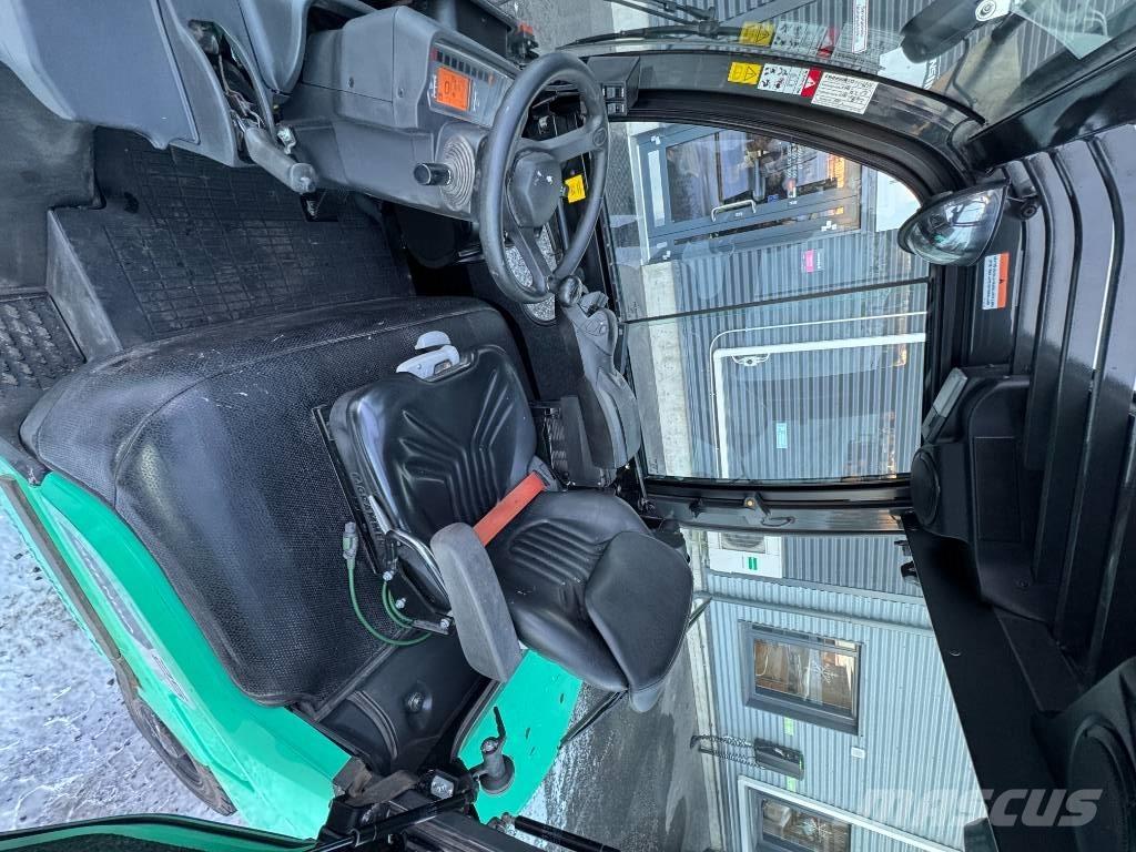 Mitsubishi FD25N3 Dizelski viličarji